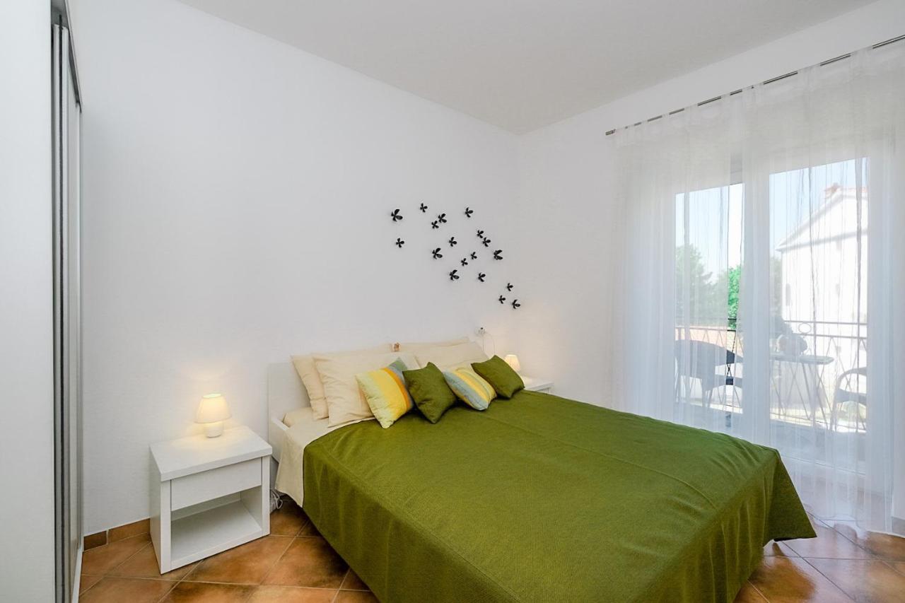 Apartmani Nina Rovinj Exteriör bild
