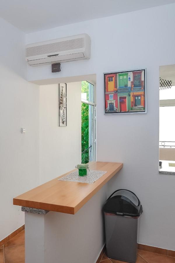Apartmani Nina Rovinj Exteriör bild