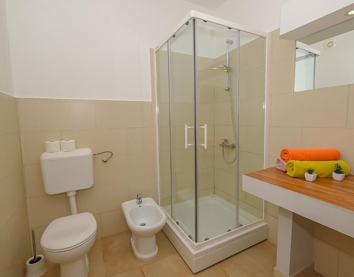 Apartmani Nina Rovinj Exteriör bild