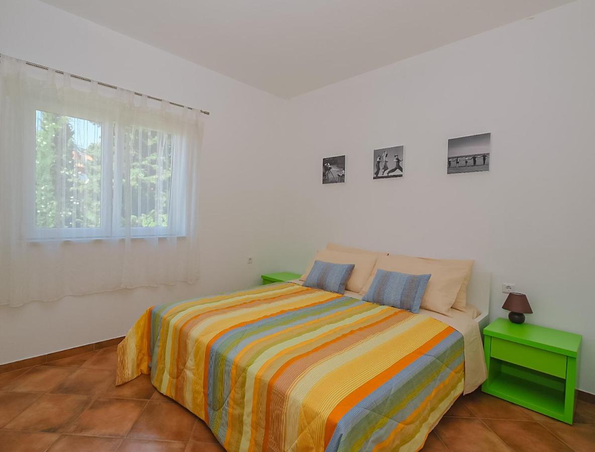 Apartmani Nina Rovinj Exteriör bild