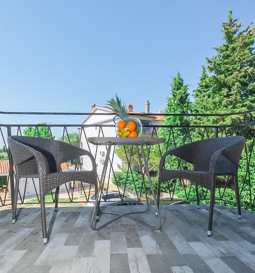 Apartmani Nina Rovinj Exteriör bild